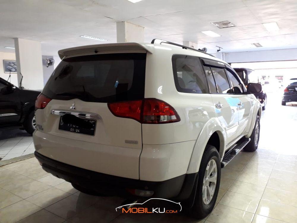 Mobil Mitsubishi Pajero Sport 2014