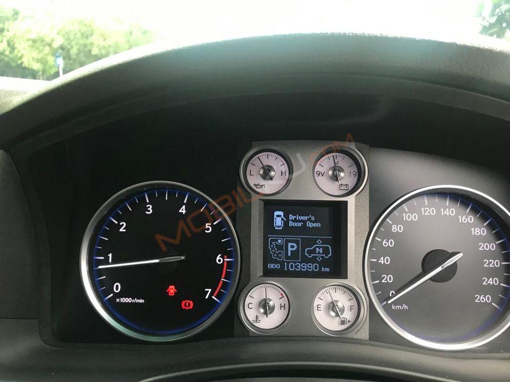Mobil Lexus LX 2010