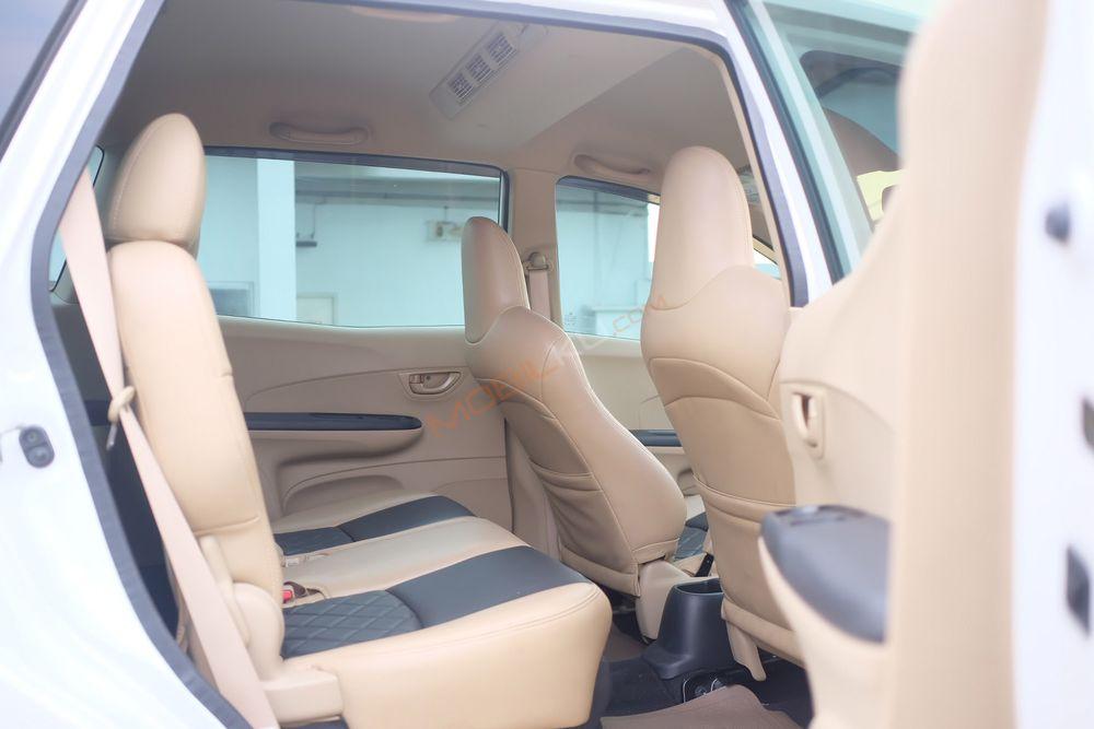 Mobil Honda Mobilio 2015