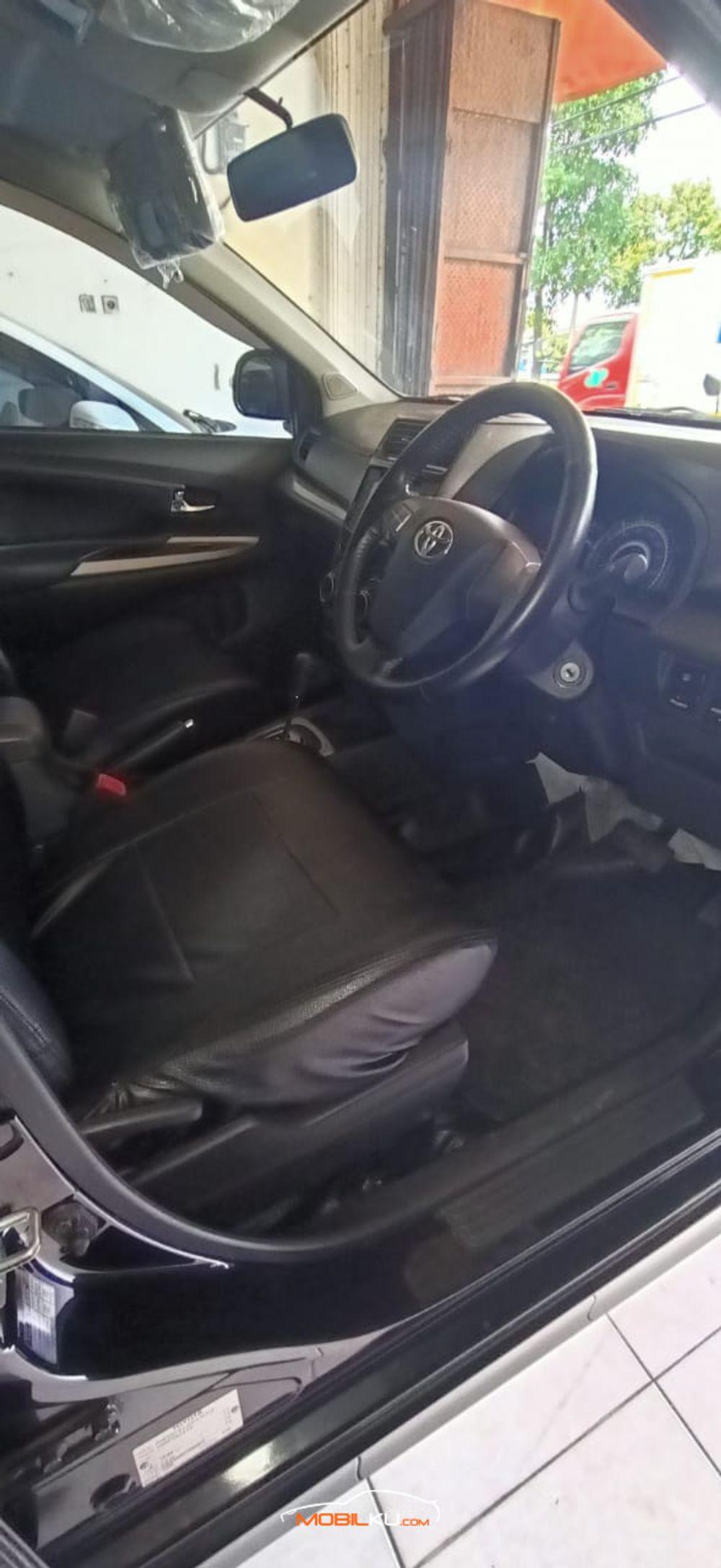 Mobil Toyota Avanza 2017
