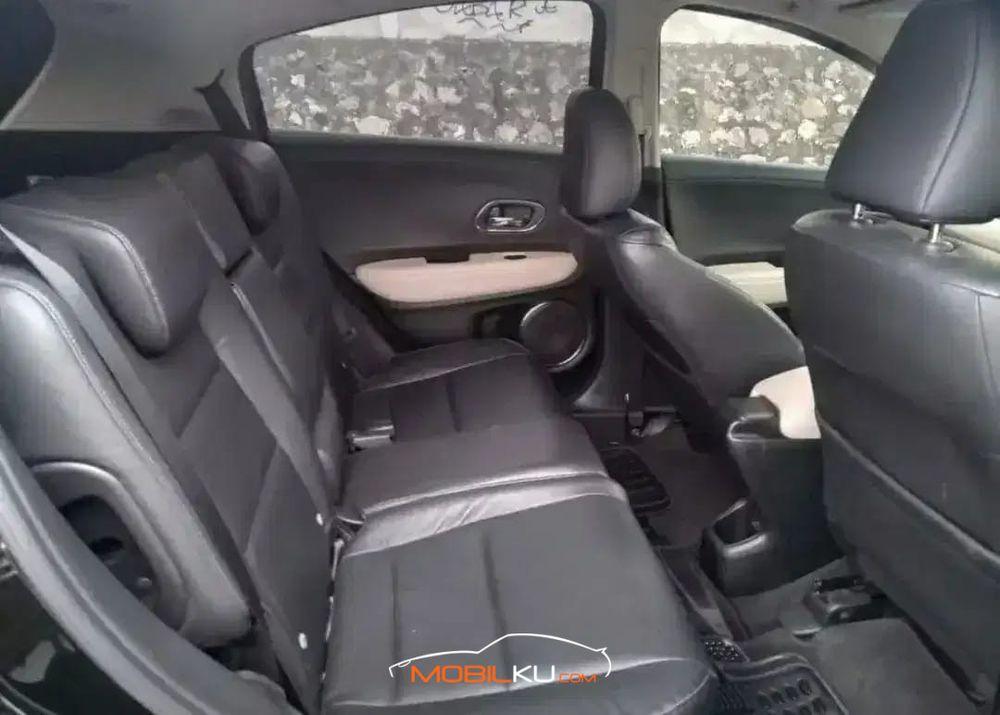 Mobil Honda HR-V 2016