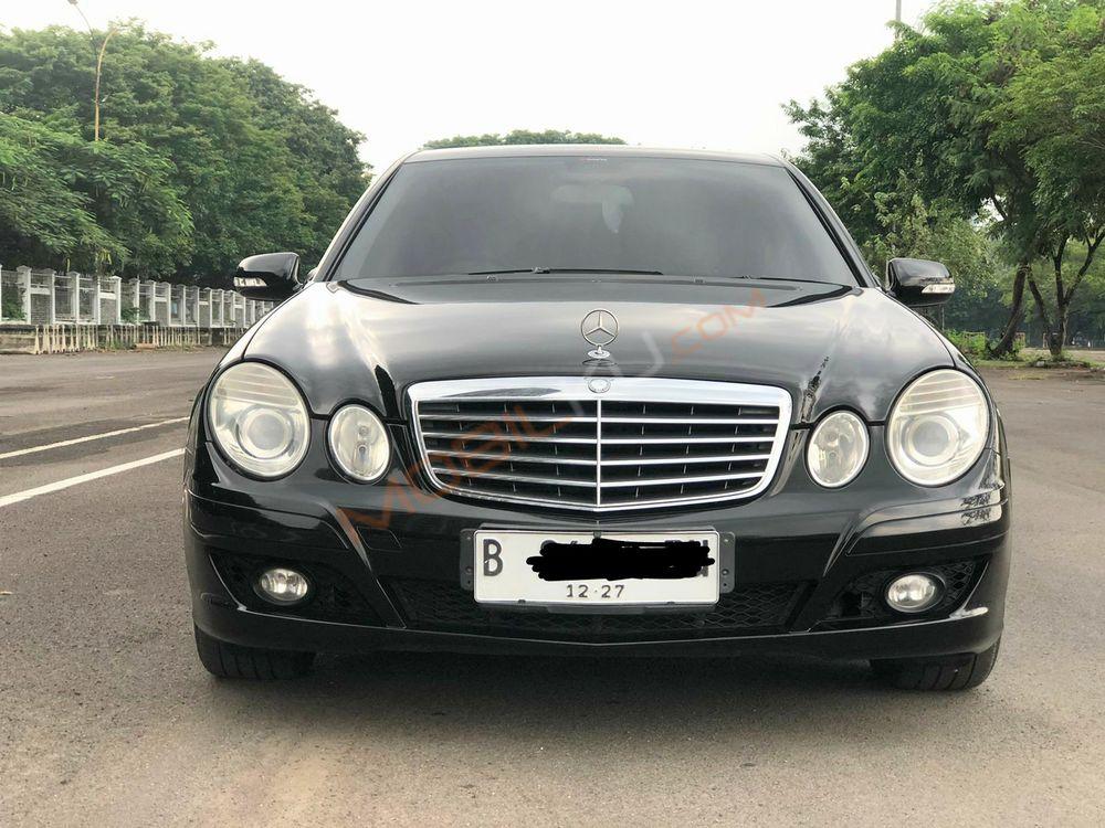 Mobil Mercedes-Benz E-Class 2007