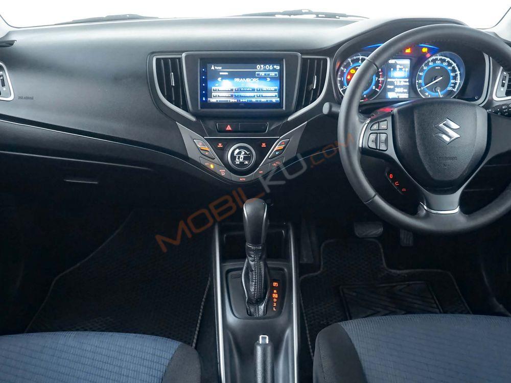 Mobil Suzuki Baleno 2021