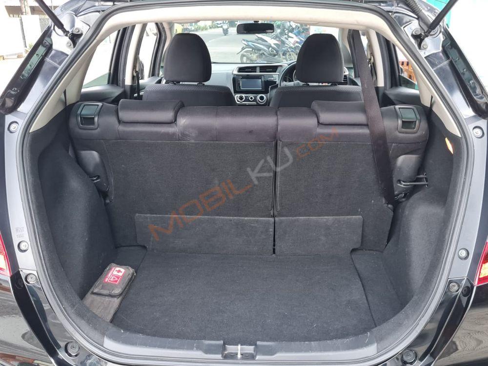 Mobil Honda Jazz 2019