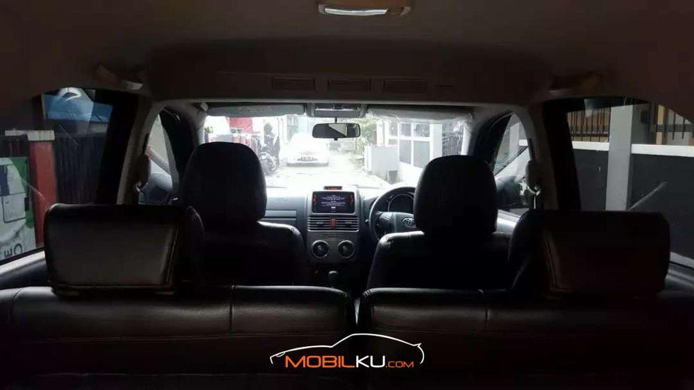 Mobil Toyota Rush 2017