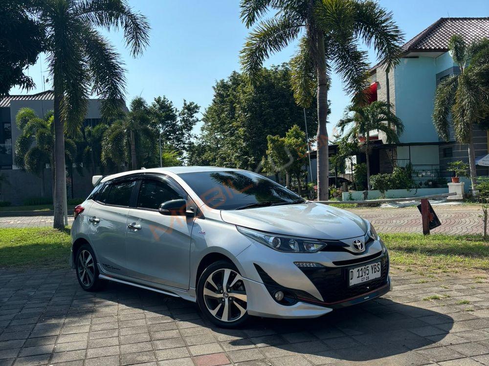Mobil Toyota Yaris 2018