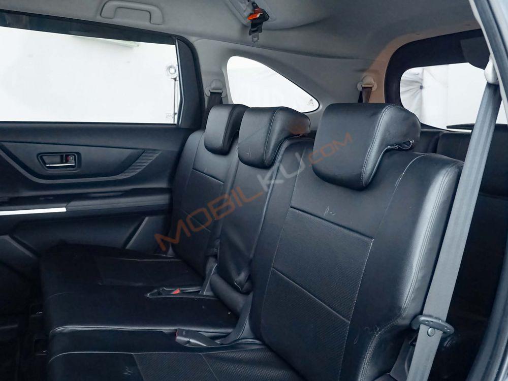 Mobil Toyota Avanza 2021