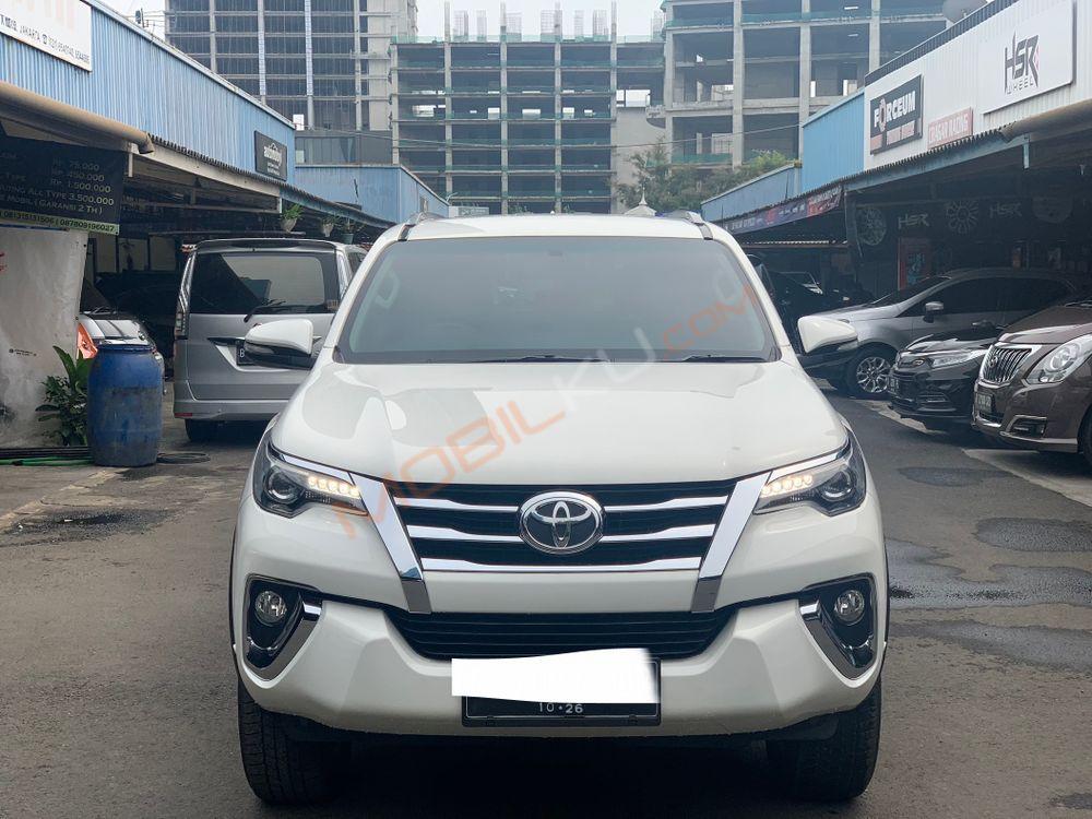 Mobil Toyota Fortuner 2016