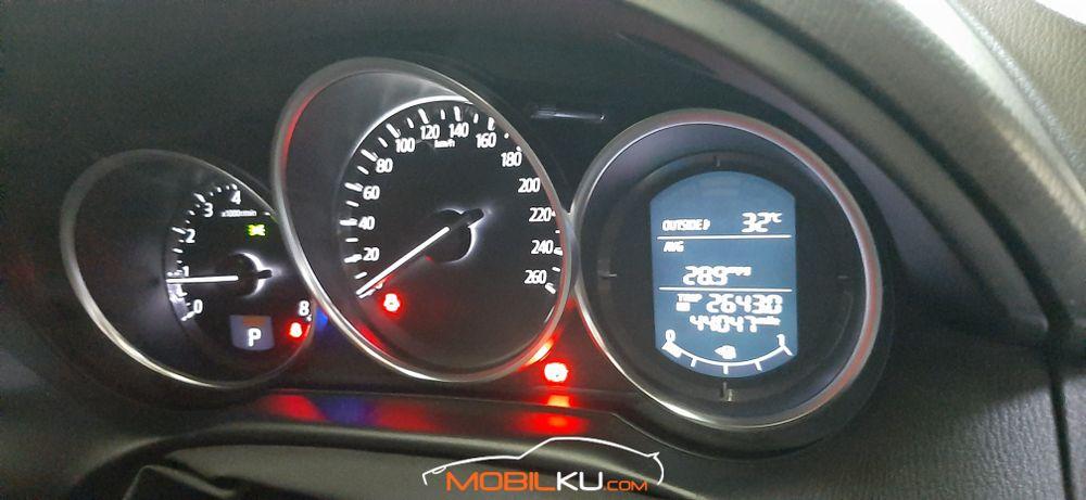 Mobil Mazda CX-5 2015