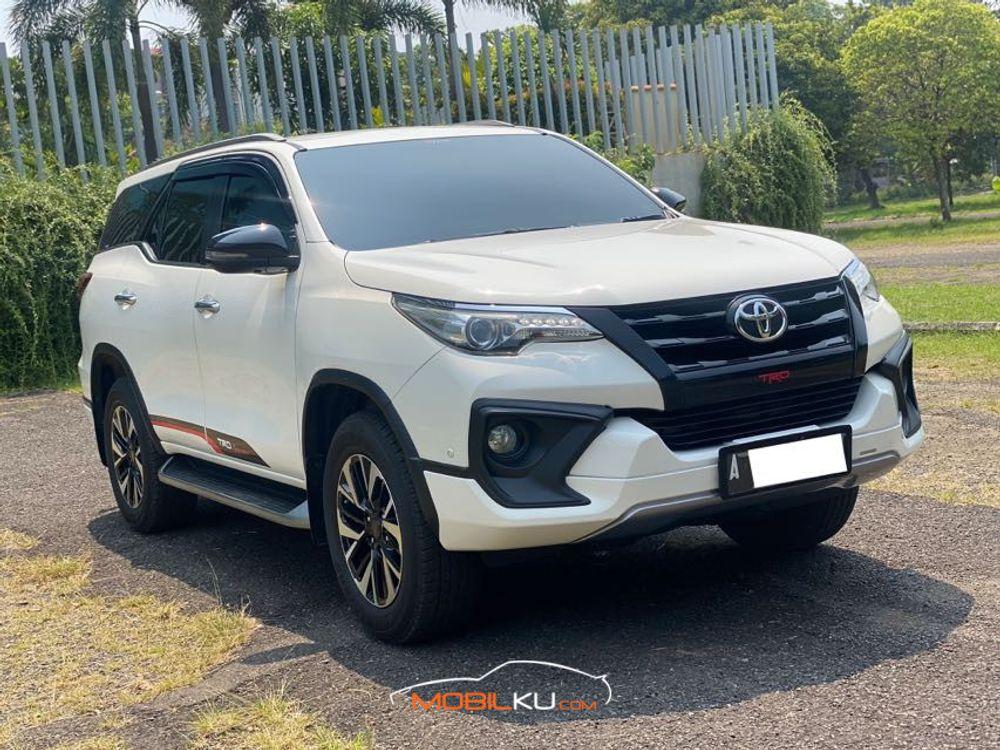Mobil Toyota Fortuner 2018