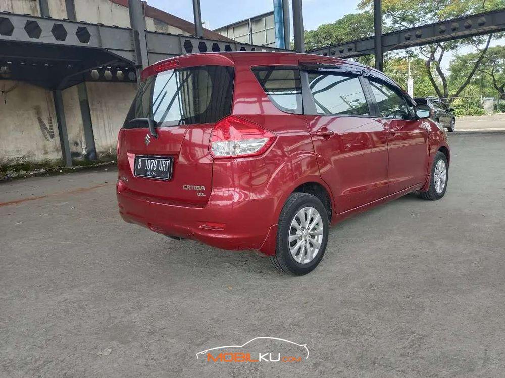 Mobil Suzuki Ertiga 2014