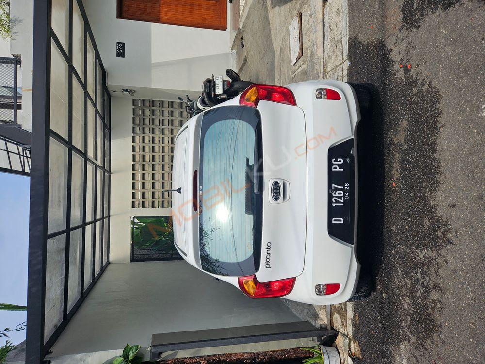 Mobil Kia Picanto 2011