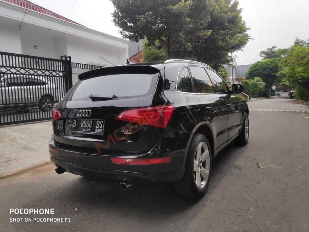Mobil Audi Q5 2011