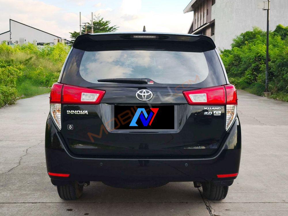 Mobil Toyota Kijang Innova 2021