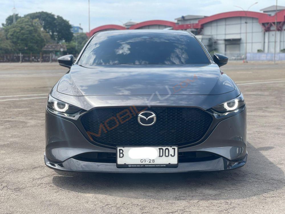 Mobil Mazda 3 2023