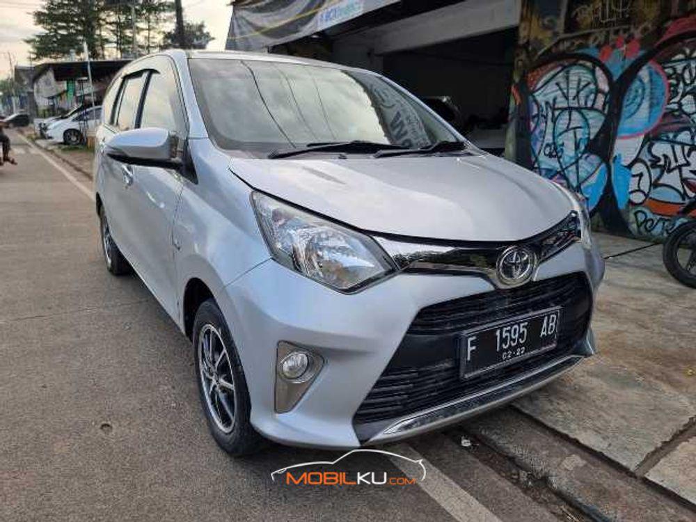 Mobil Toyota Calya 2016