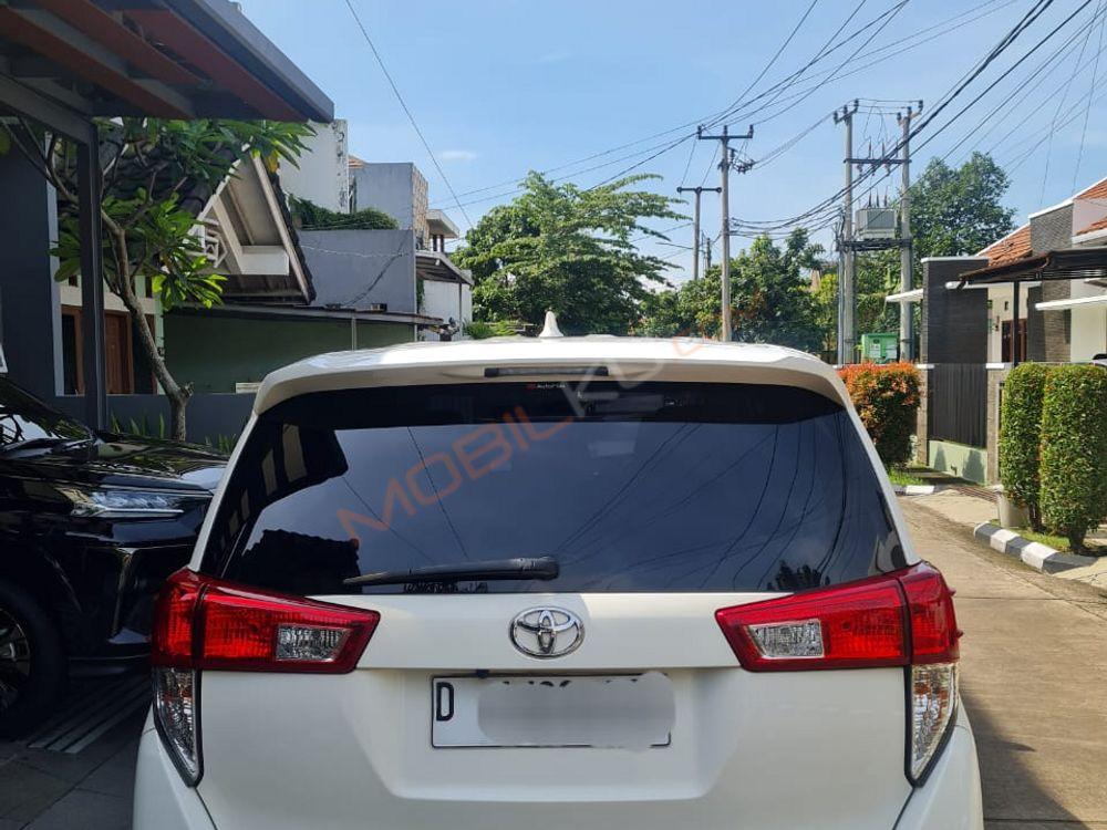 Mobil Toyota Kijang Innova 2017