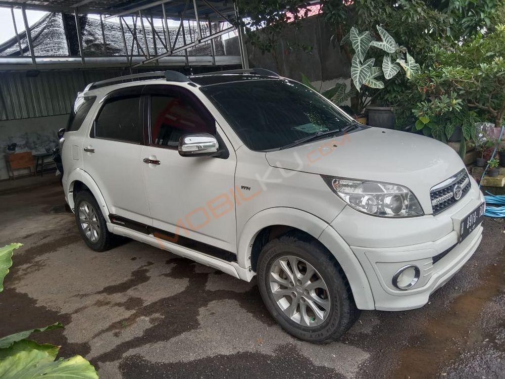 Mobil Daihatsu Terios 2014