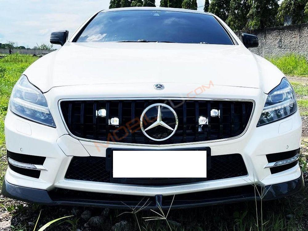 Mobil Mercedes-Benz CLS 2012