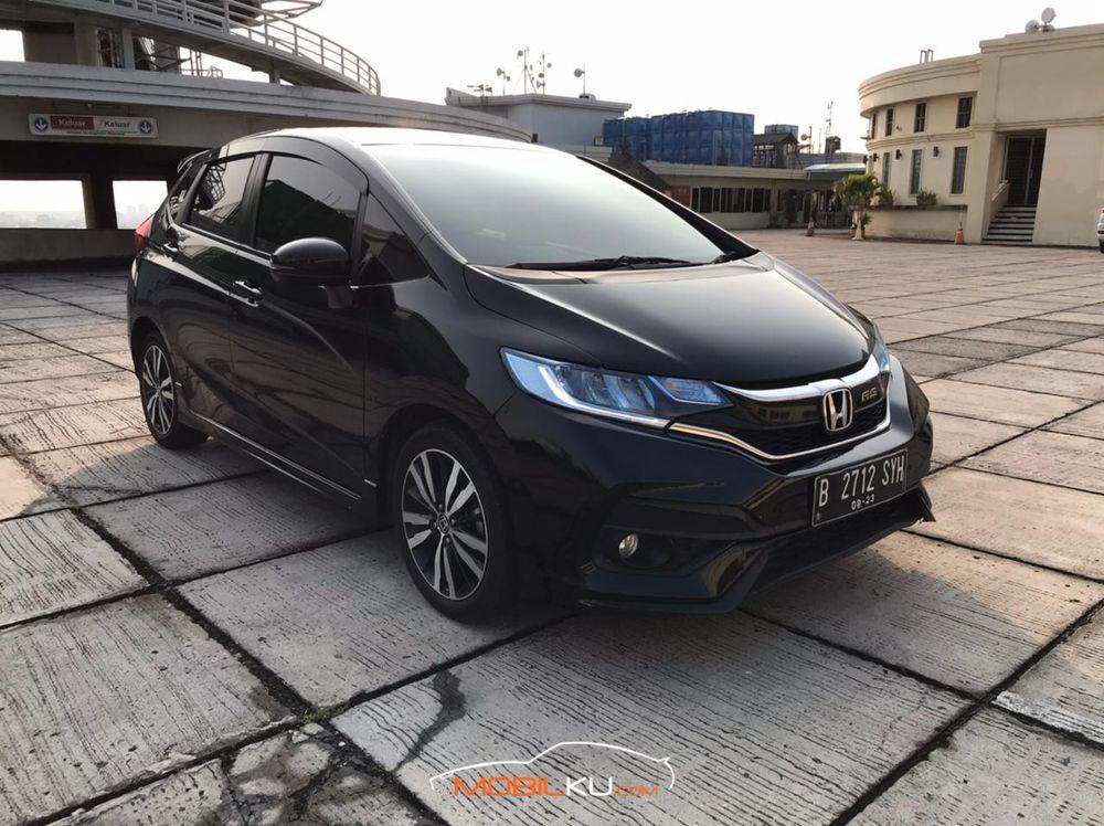 Mobil Honda Jazz 2018