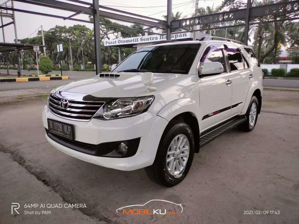 Mobil Toyota Fortuner 2012