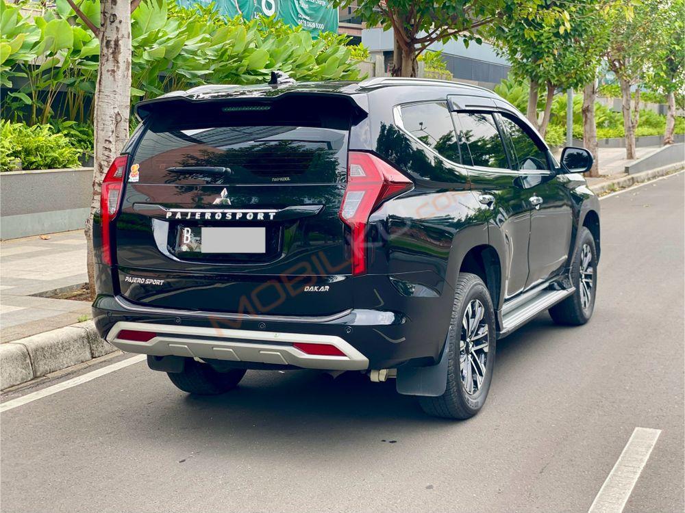 Mobil Mitsubishi Pajero Sport 2022