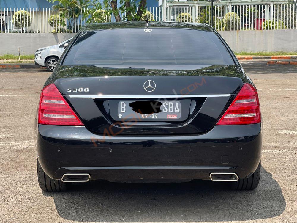 Mobil Mercedes-Benz S-Class 2011