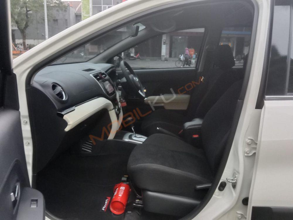 Mobil Toyota Rush 2021