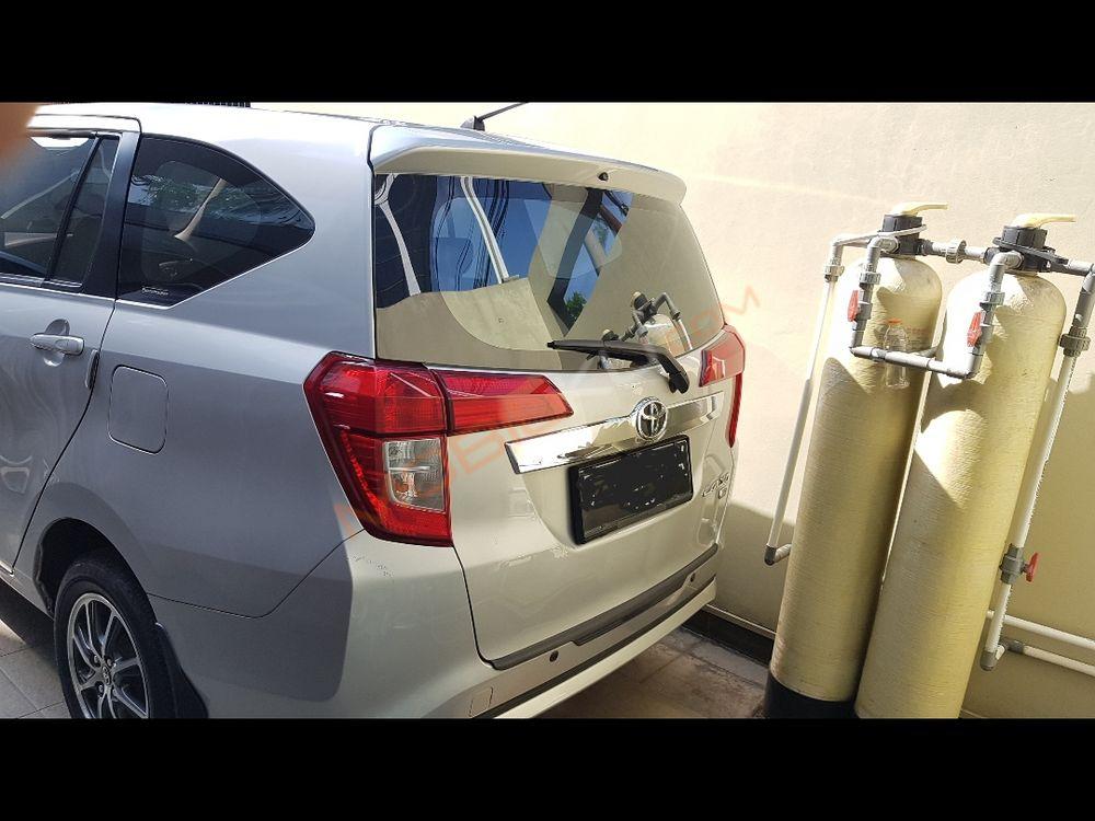 Mobil Toyota Calya 2018