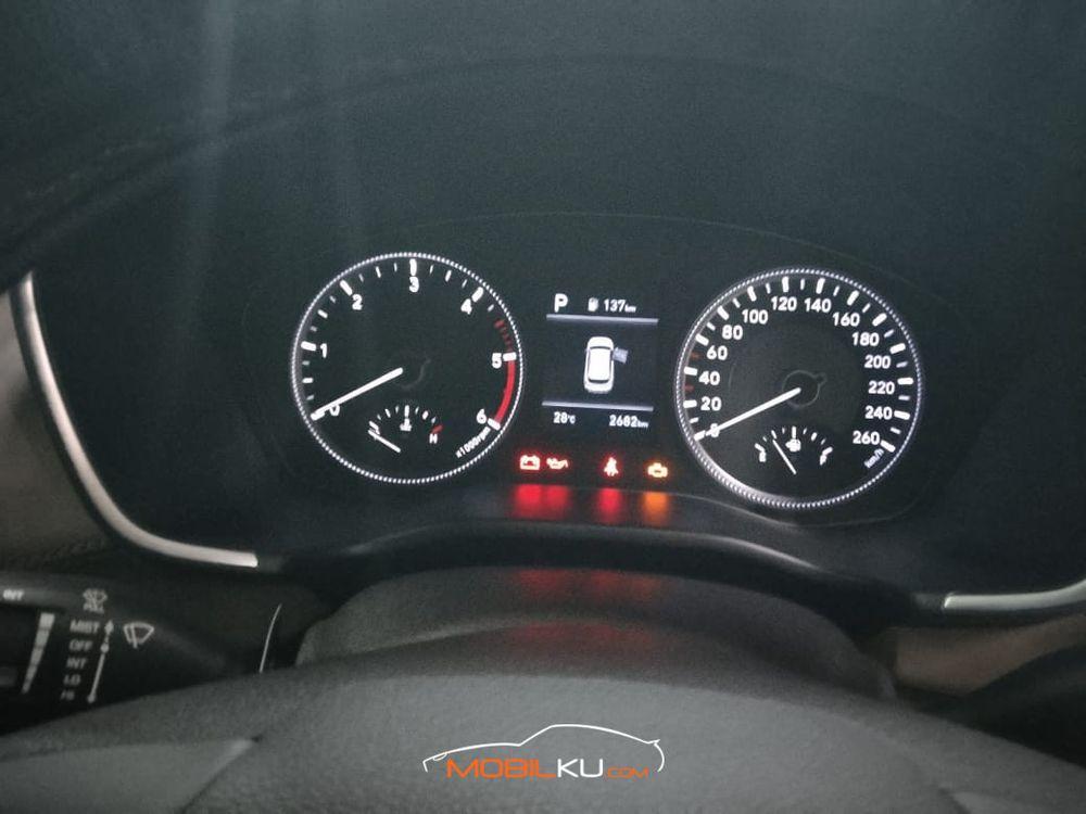 Mobil Hyundai Santa Fe 2019