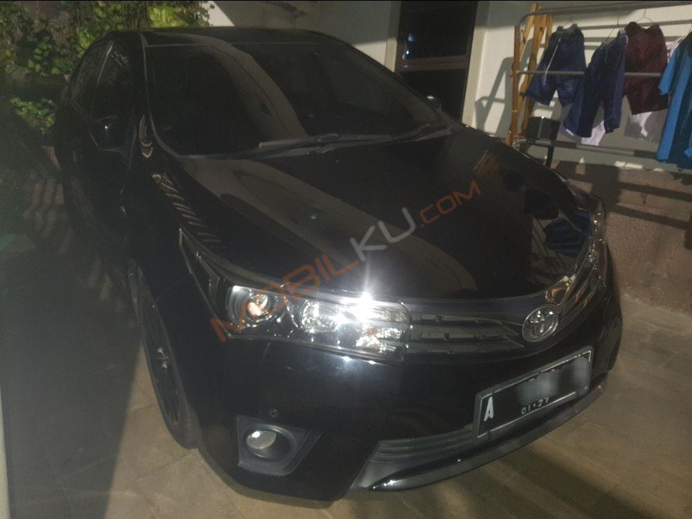 Mobil Toyota Corolla 2017