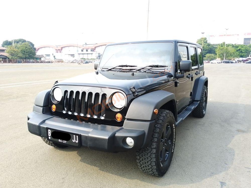 Mobil Jeep Wrangler 2011
