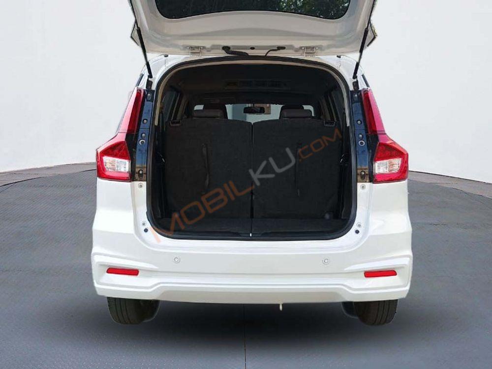 Mobil Suzuki Ertiga 2023