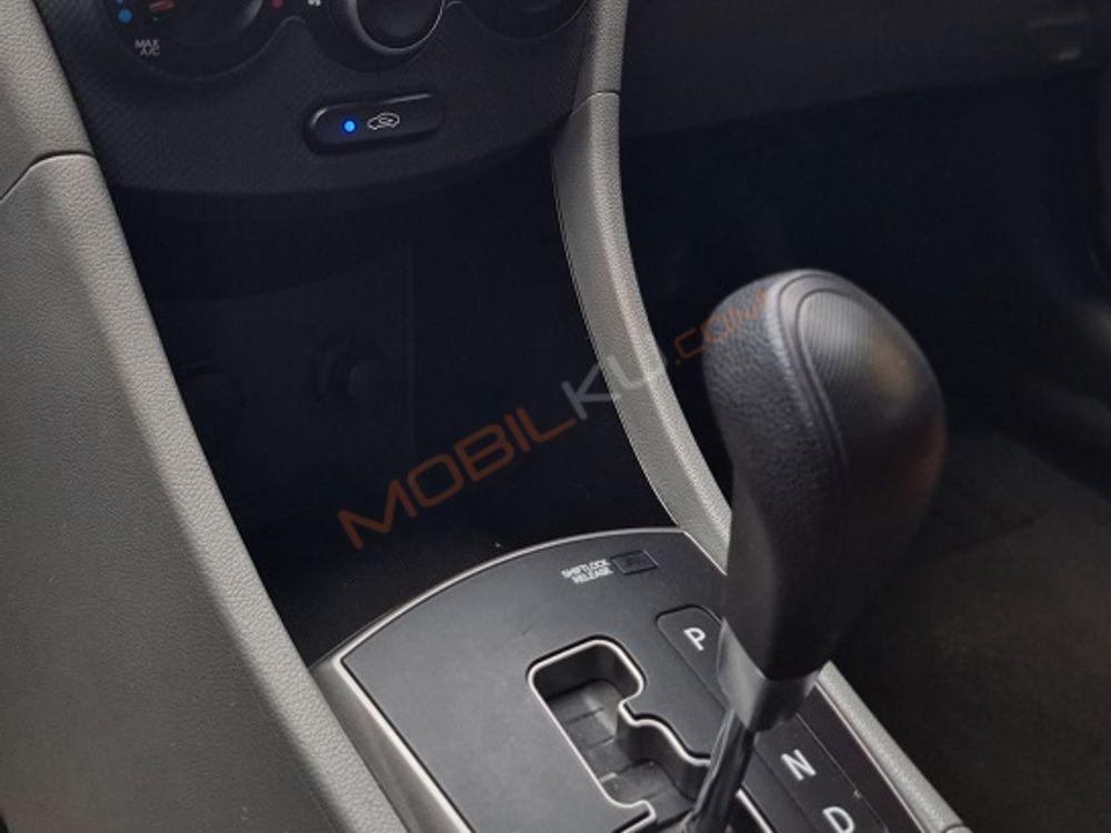 Mobil Hyundai Avega 2015