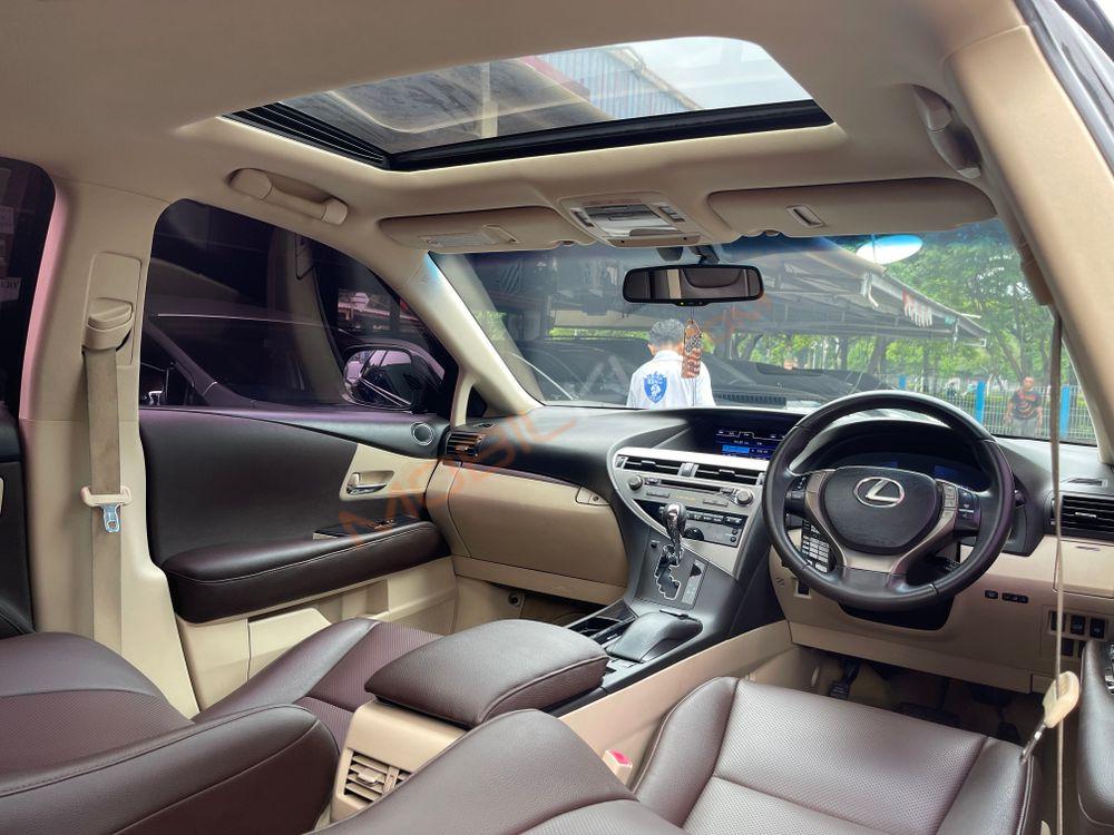 Mobil Lexus RX 2013