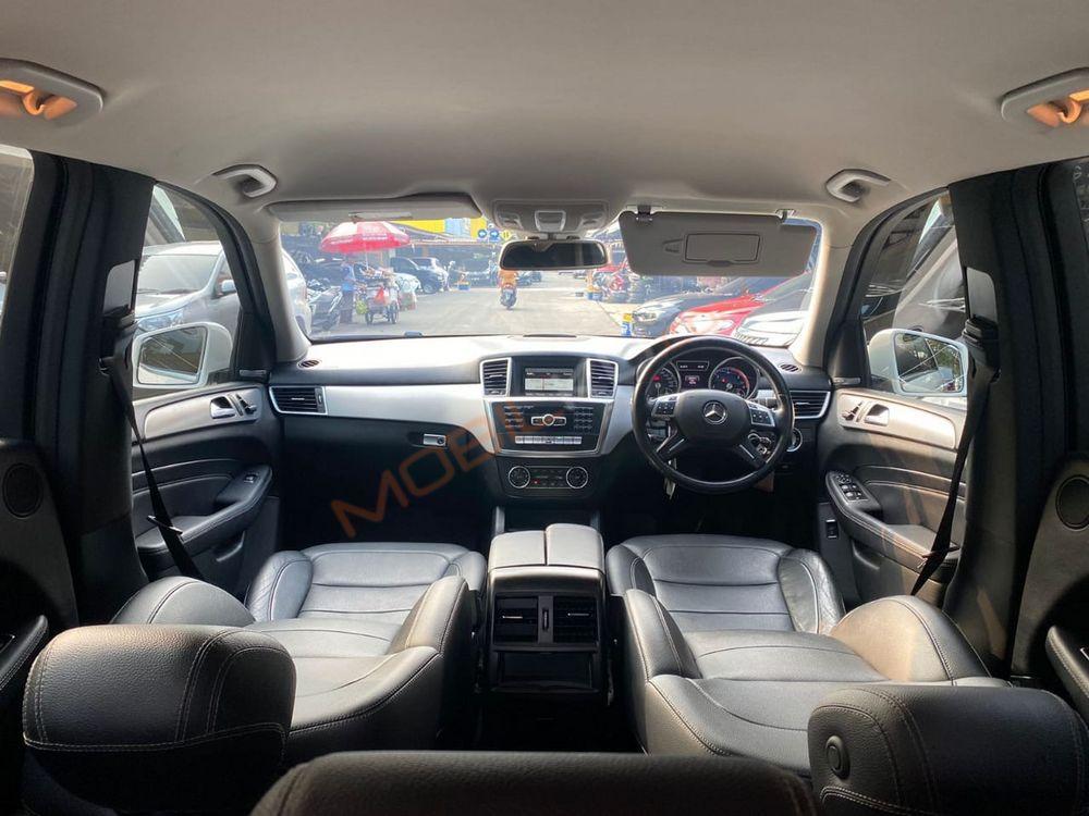 Mobil Mercedes-Benz ML 2017