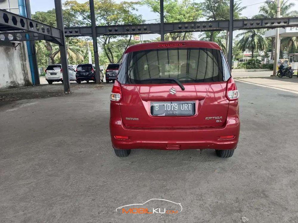 Mobil Suzuki Ertiga 2014