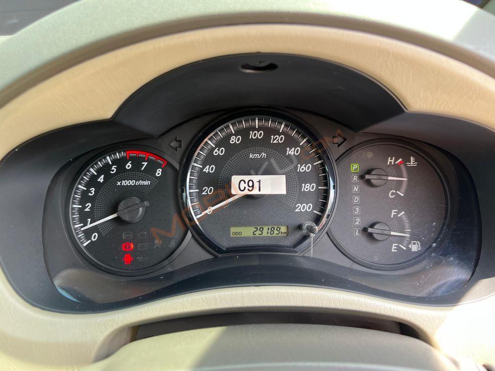 Mobil Toyota Kijang Innova 2014