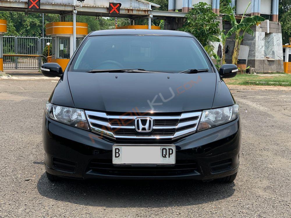 Mobil Honda City Sedan 2012
