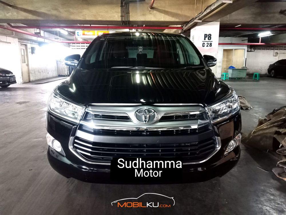 Mobil Toyota Kijang Innova 2016