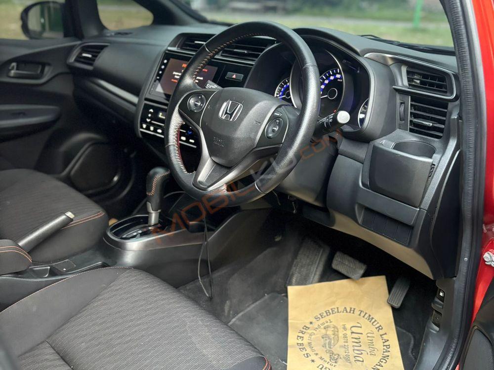 Mobil Honda Jazz 2020