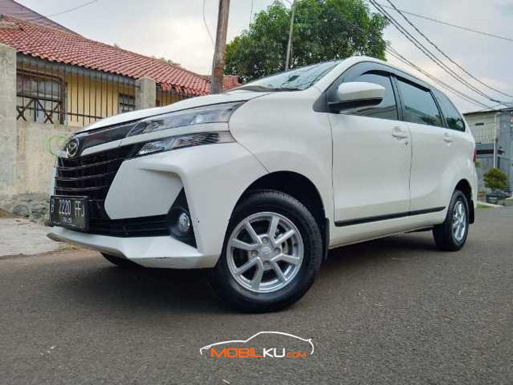 Mobil Daihatsu Xenia 2019