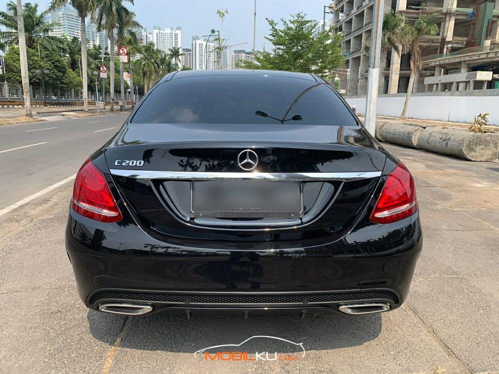 Mobil Mercedes-Benz C-Class 2017