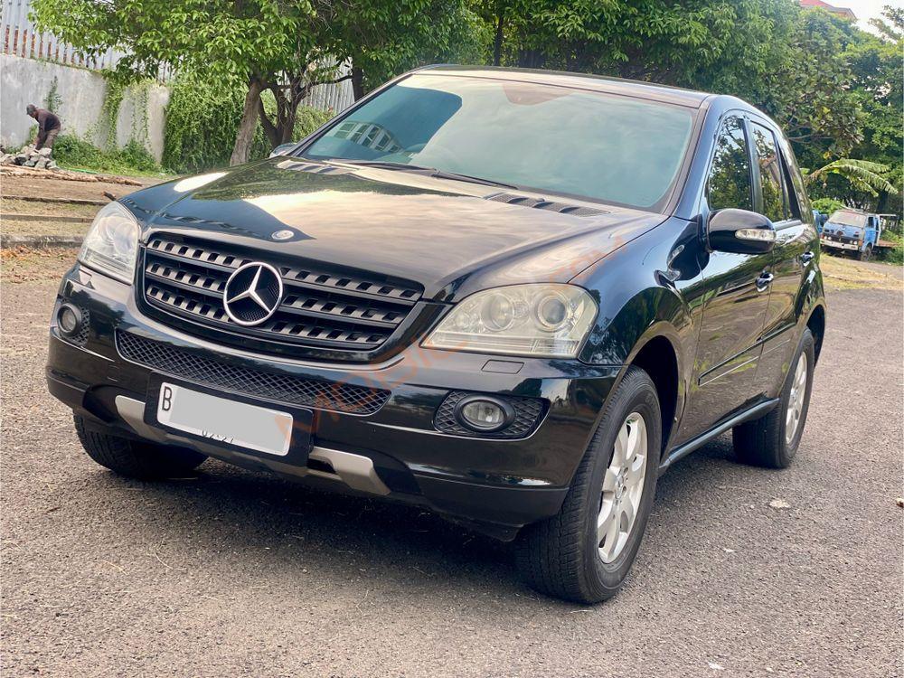 Mobil Mercedes-Benz ML 2006