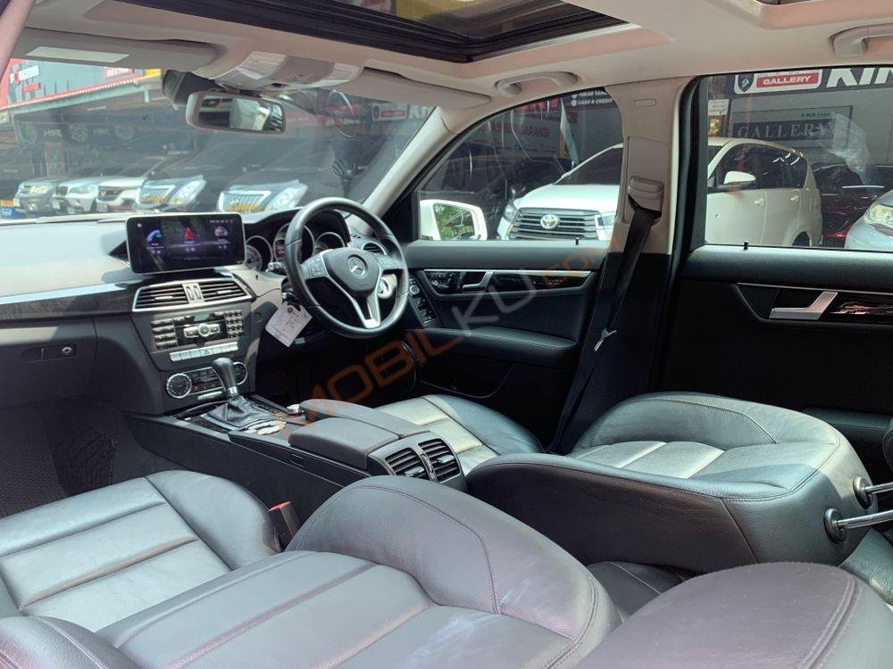 Mobil Mercedes-Benz C-Class 2013