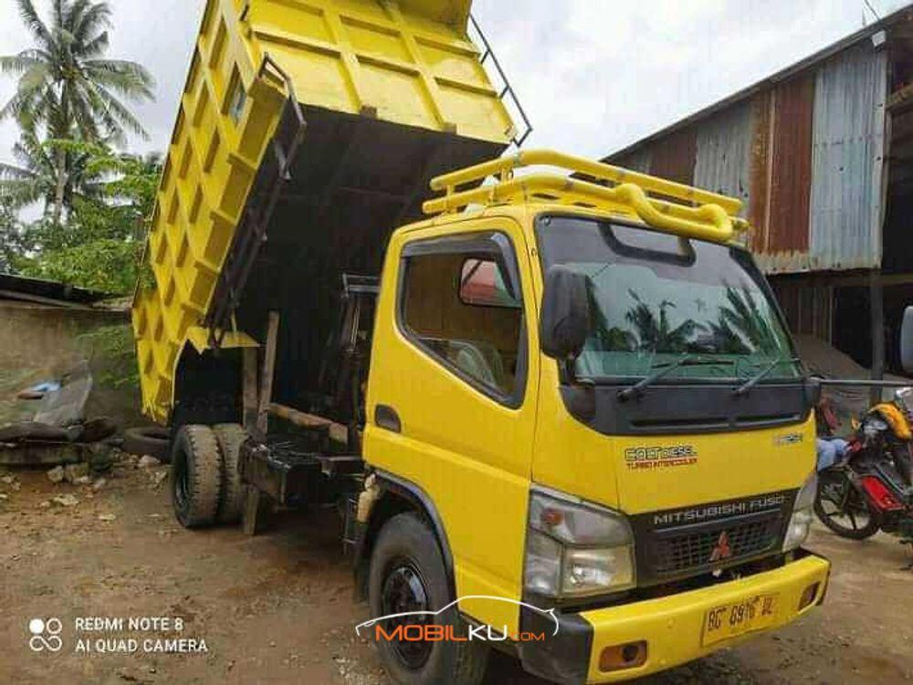 Mobil Mitsubishi Colt 2011