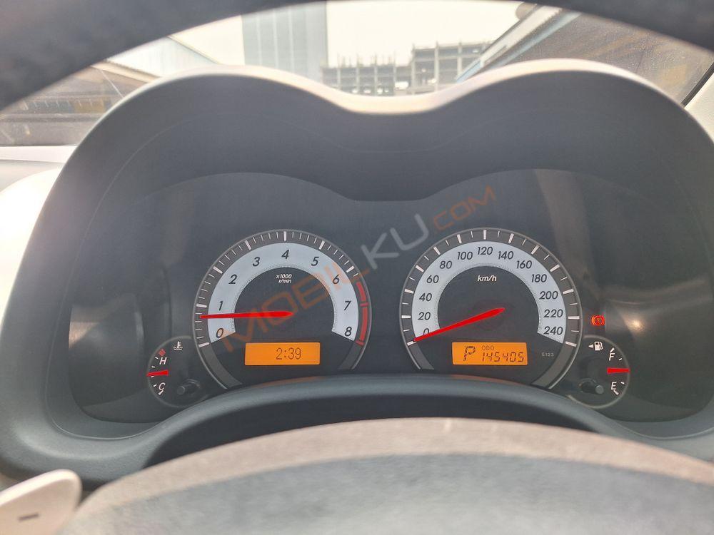 Mobil Toyota Corolla 2010