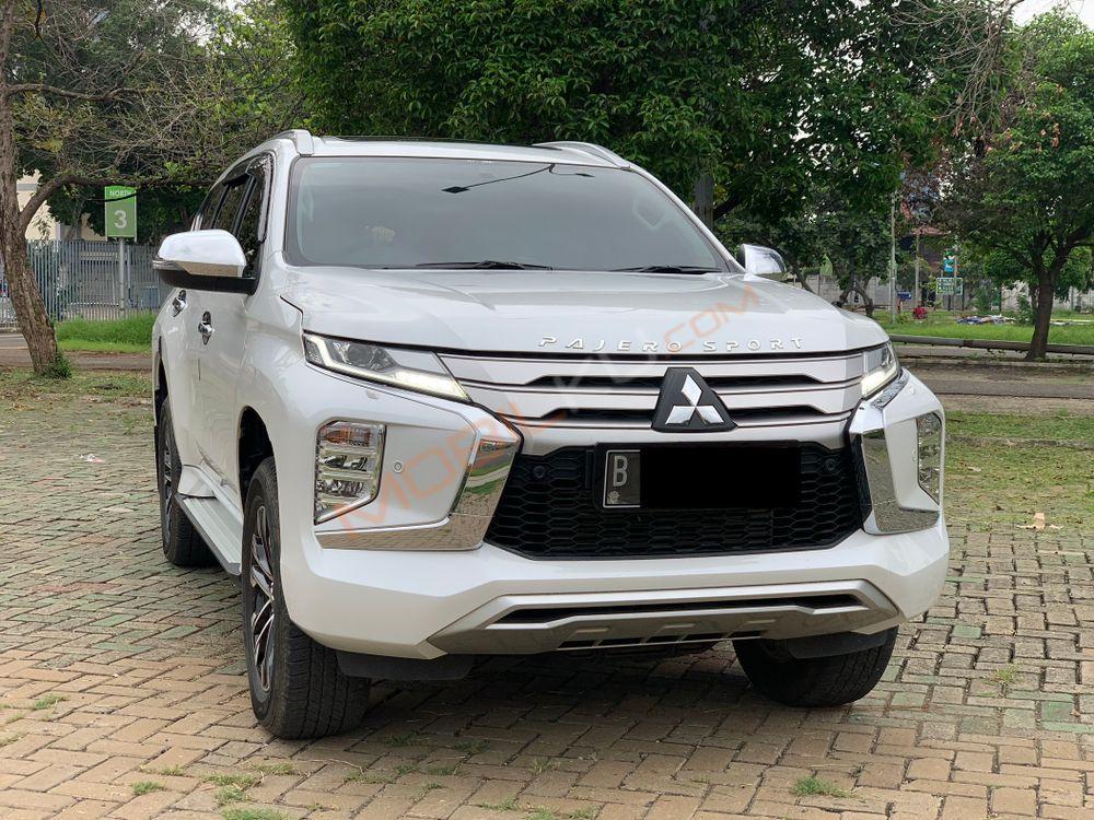 Mobil Mitsubishi Pajero Sport 2022
