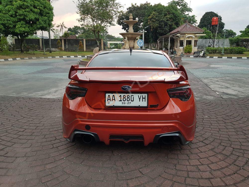 Mobil Subaru BRZ 2012