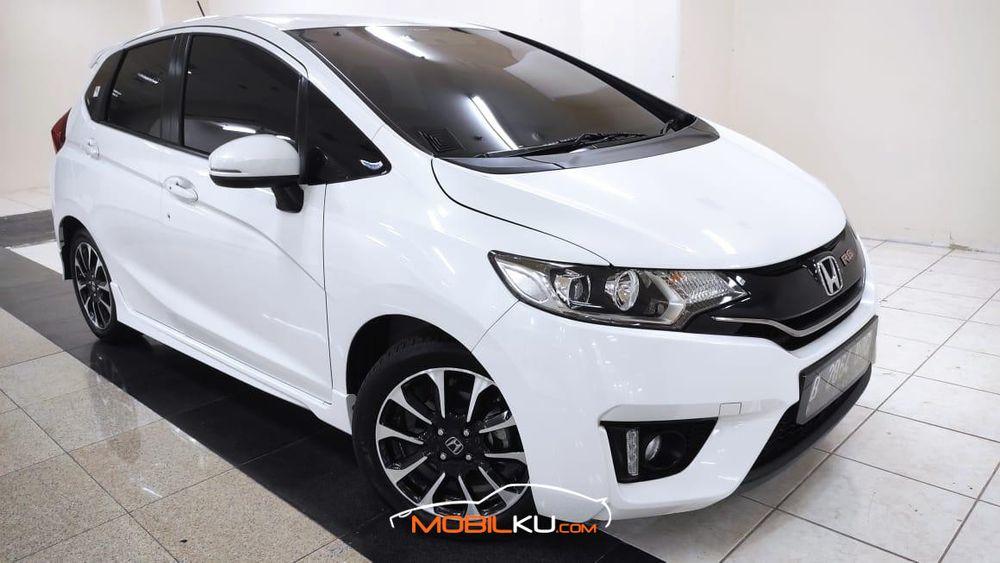 Mobil Honda Jazz 2017